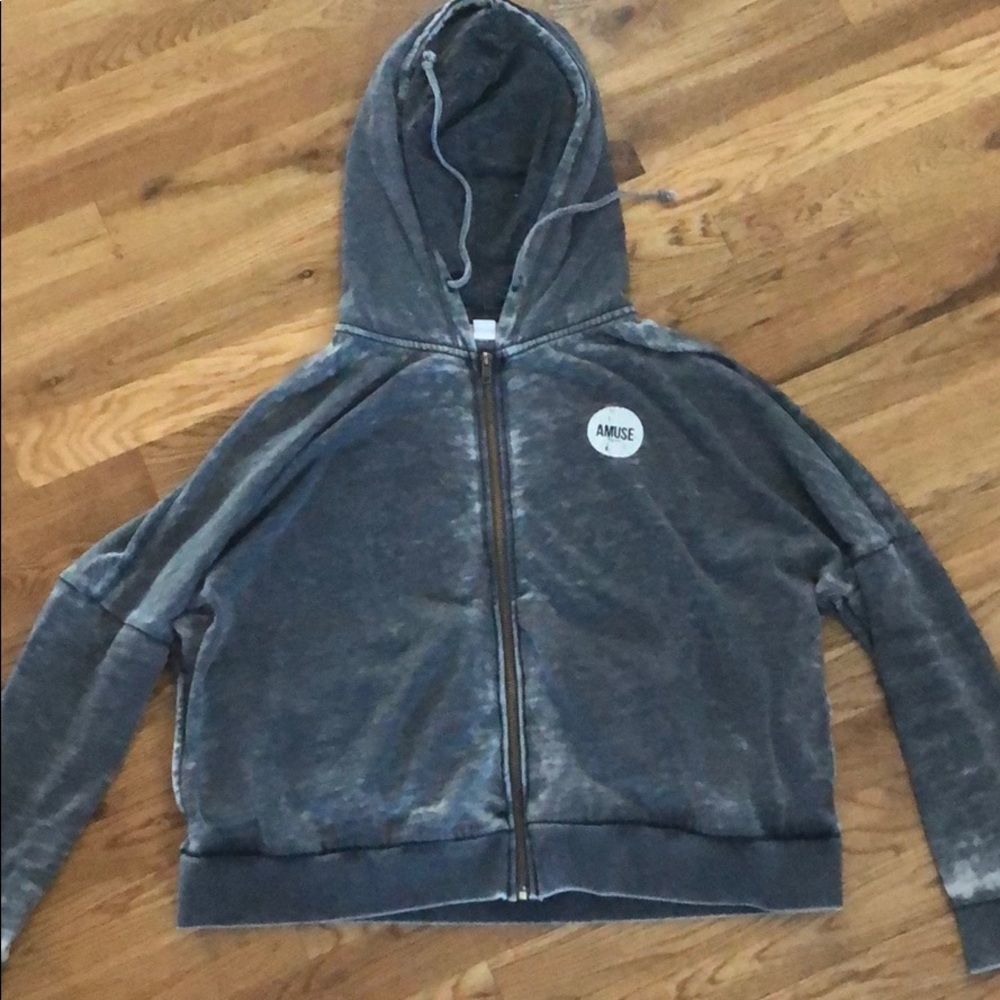 Amuse Society cropped hoodie size small